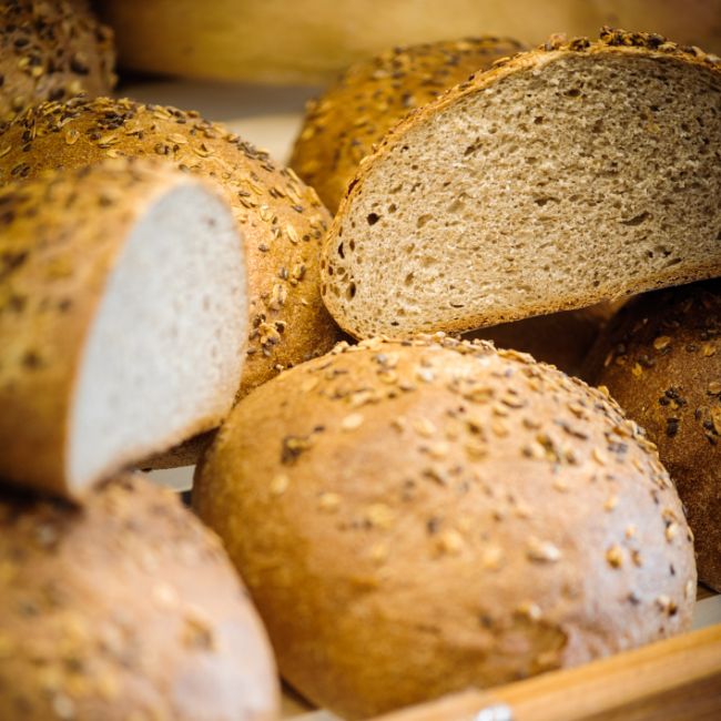 Pâine neagră cu semințe 500g Aura