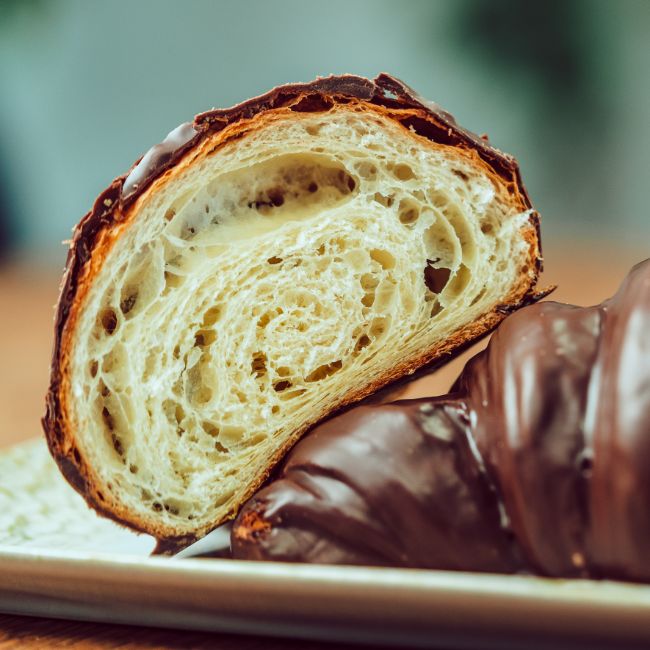 Croissant cu ciocolată Aura