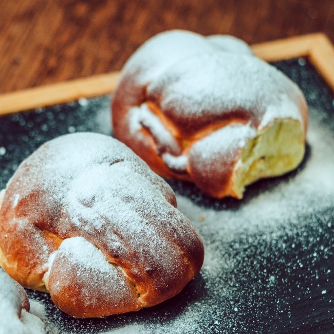 Placintă Poale-n brâu Aura